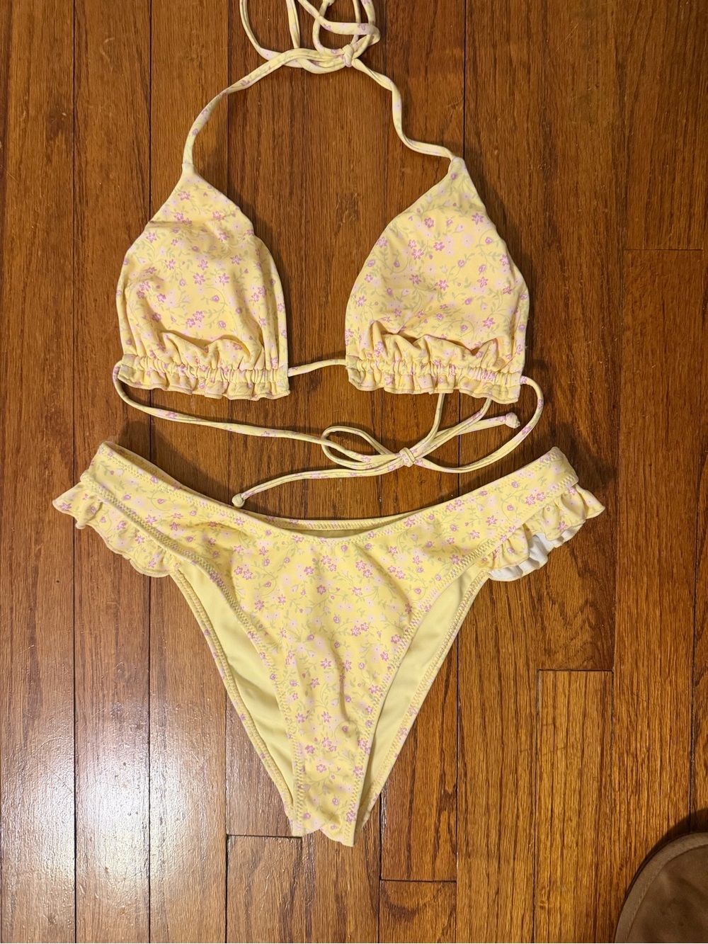 PacSun Eco Yellow Rita Ruffle Triangle Bikini - Picture 2 of 7